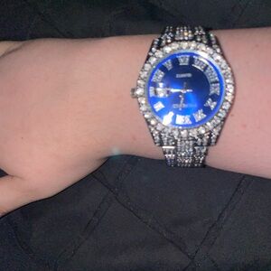 Dazzling Silver Watch with Blue Dial